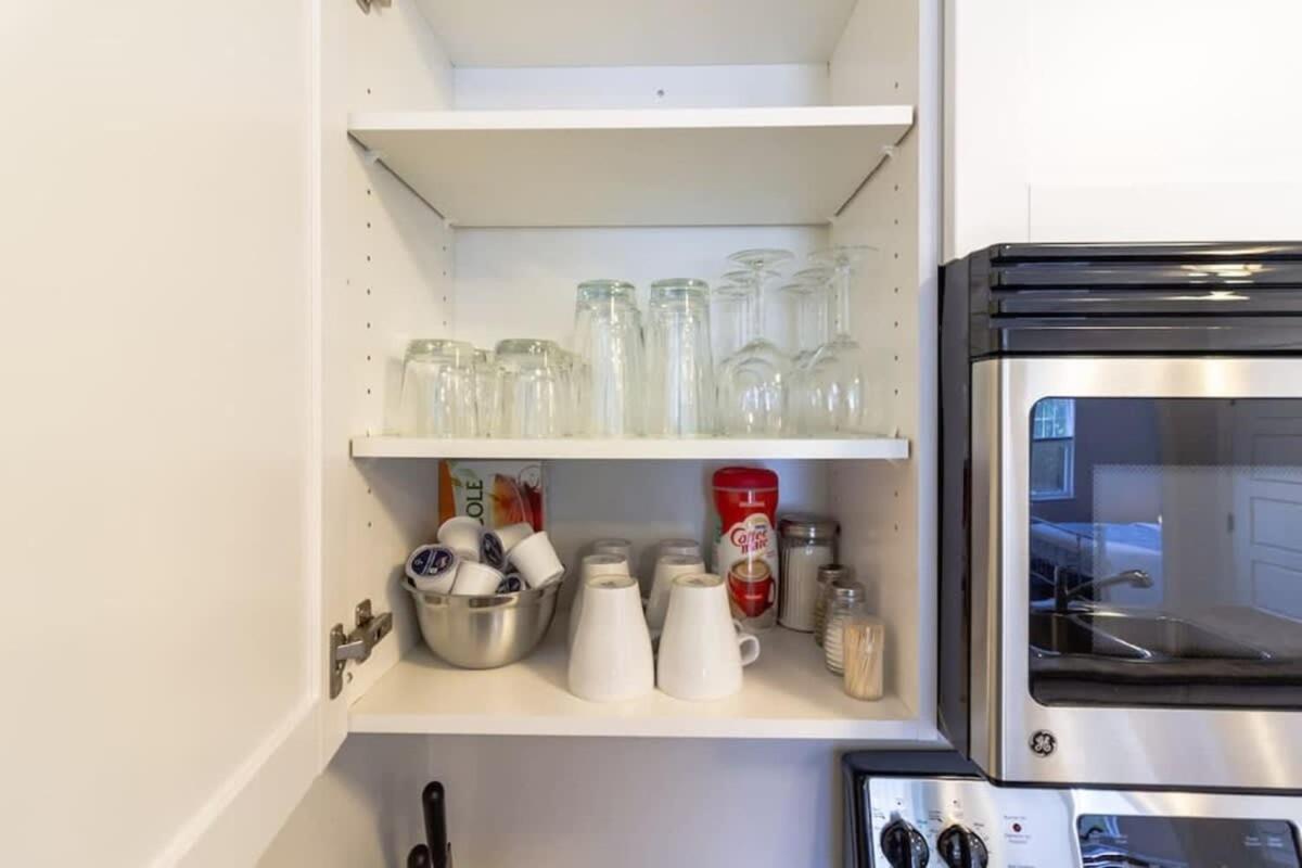 Newly Renovated Modern Condo Near Hospital, Unb Patio & Parking Coffee Saint John Exteriör bild